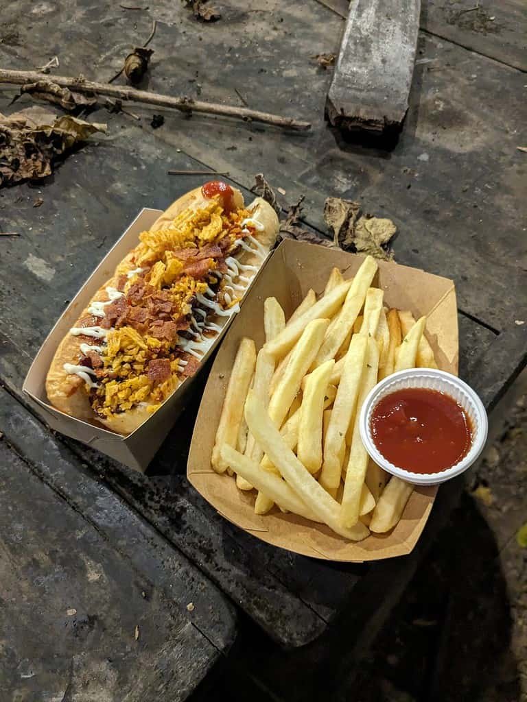 Hot dog and french fries served at Beer Market 2 at Chang Chui Creative Park in Bangkok, Thailand.
Organized by ประชาชนเบียร์ (Beer People).